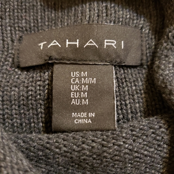 Tahari sweater size Medium - Picture 6 of 8